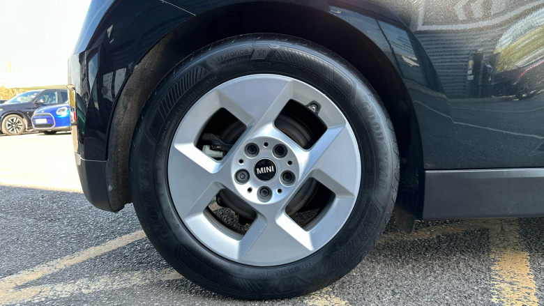 MINI Cooper 135kW E Classic 41kWh 3dr Auto Electric Hatchback